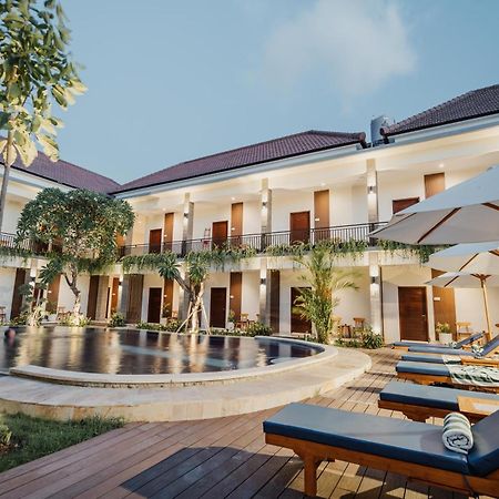 You Suite Seminyak Legian Exteriör bild