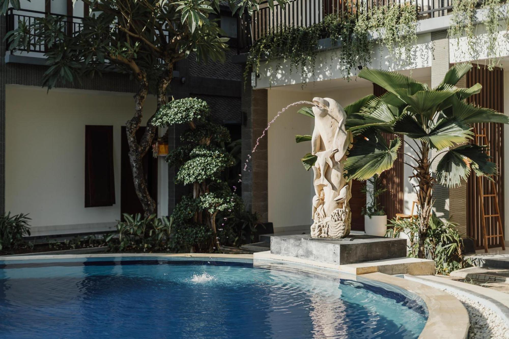 You Suite Seminyak Legian Exteriör bild