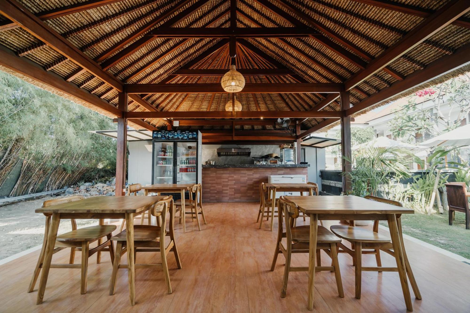You Suite Seminyak Legian Exteriör bild